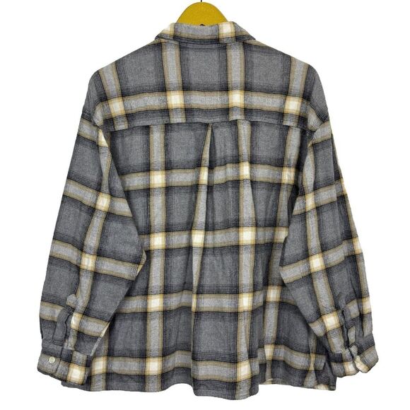 Old Navy XXL The Boyfriend Shirt Flannel Plaid Shacket Button Down Gray Relaxed - Picture 3 of 7